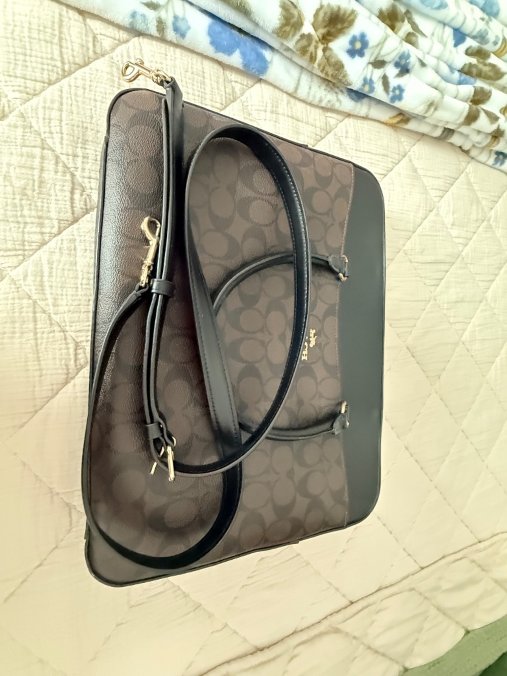 New Coach Computer Bag - Picture 3 of 3